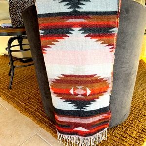 SOUTHWEST TRIBAL AZTEC PRINT SCARF WRAP WITH FRINGE